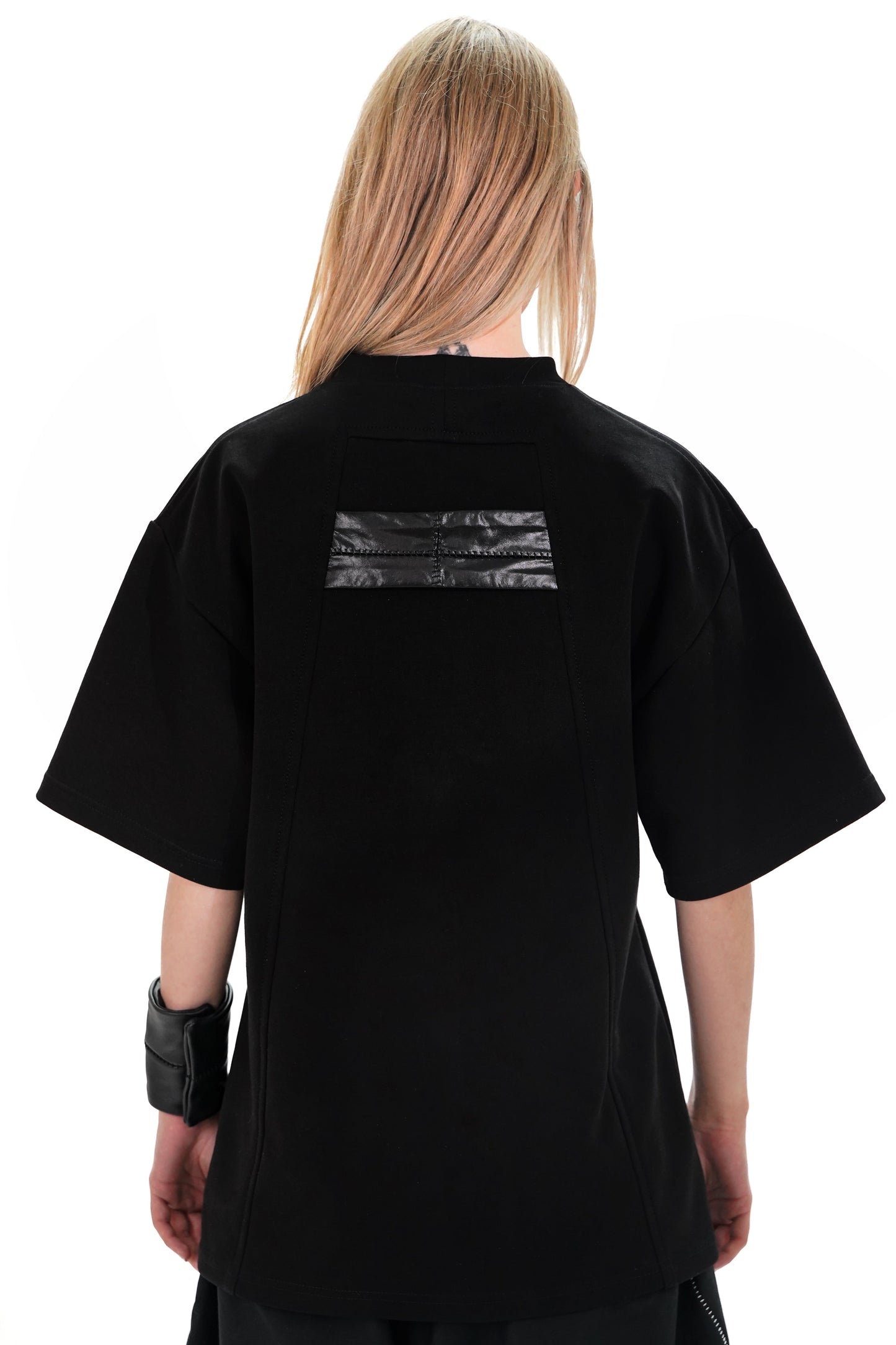 CROSS STITCH TEE